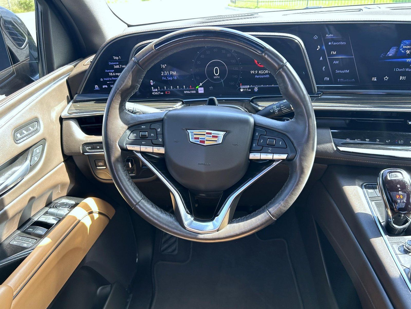 Certified 2024 Cadillac Escalade ESV Sport w/ Touring Package AWD/4WD image 15