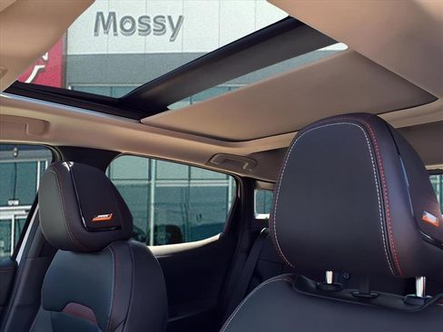 New 2026 Nissan Kicks SR w/ SR Premium Package image 15