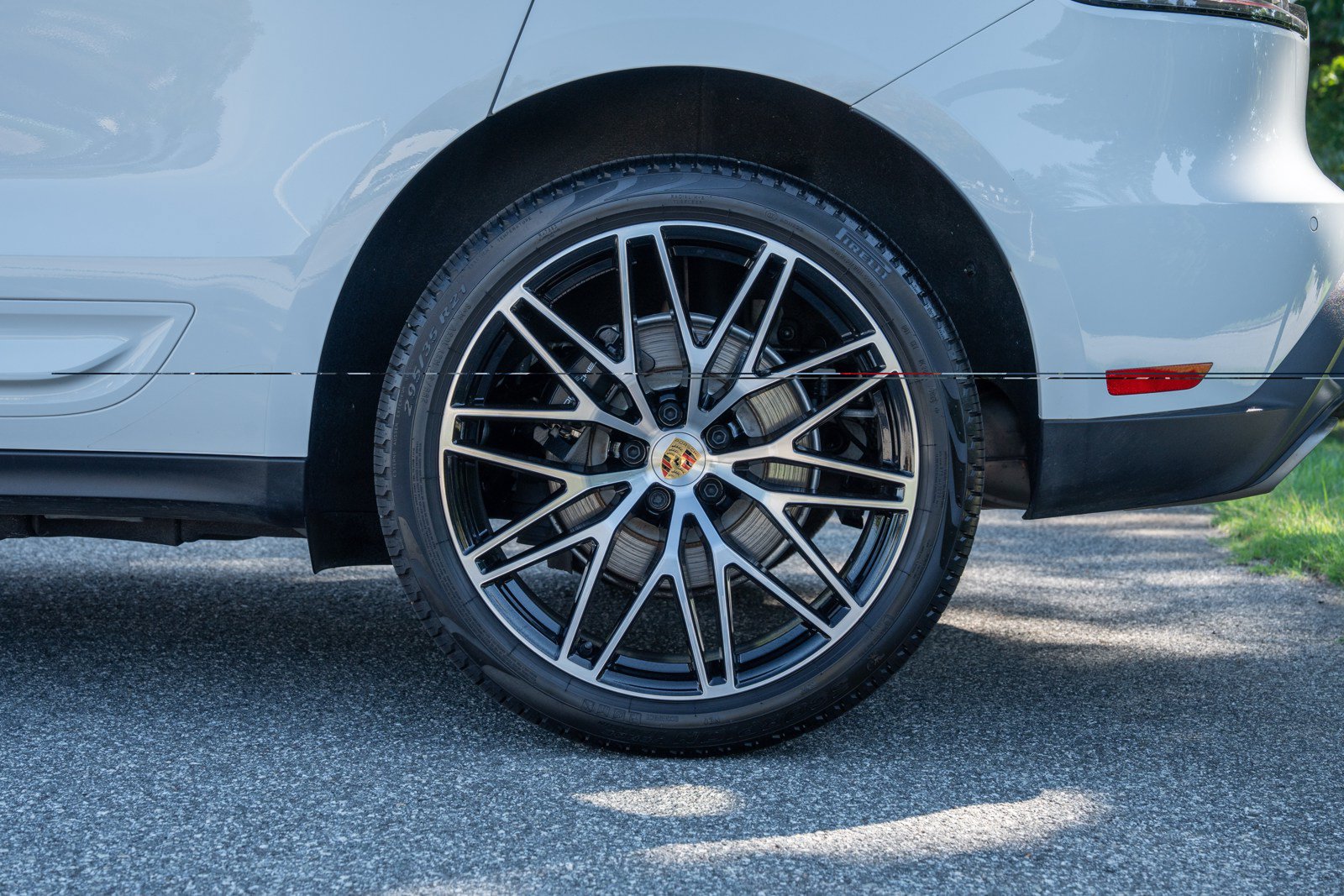 Certified 2026 Porsche Macan AWD/4WD image 12