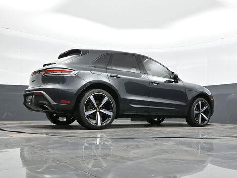 Used 2023 Porsche Macan image 38