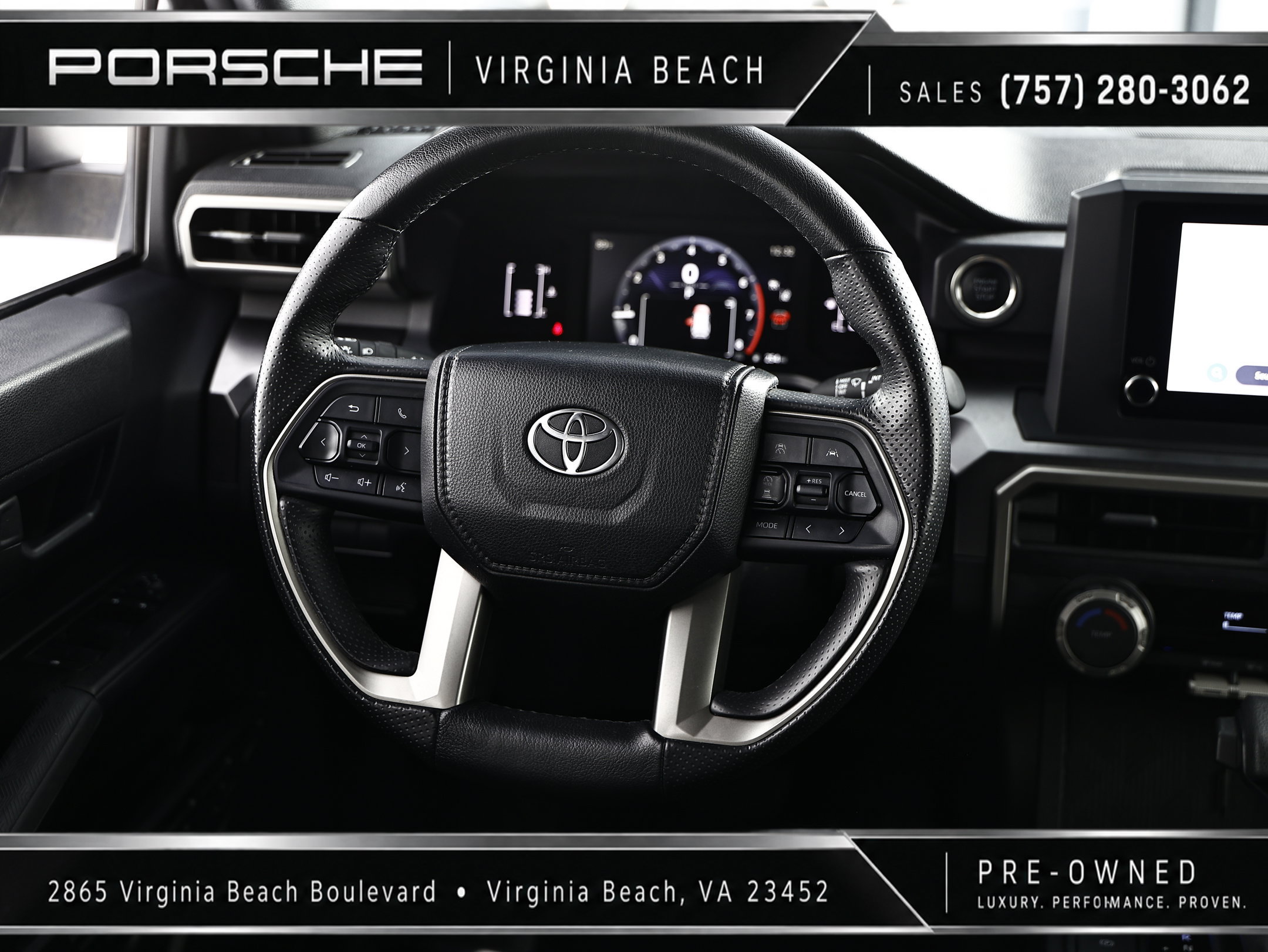 Used 2025 Toyota 4Runner SR5 AWD/4WD image 29