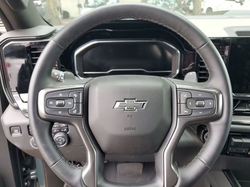 Used 2025 Chevrolet Silverado 1500 ZR2 w/ Technology Package image 24