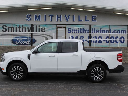 Used 2024 Ford Maverick Lariat image 2