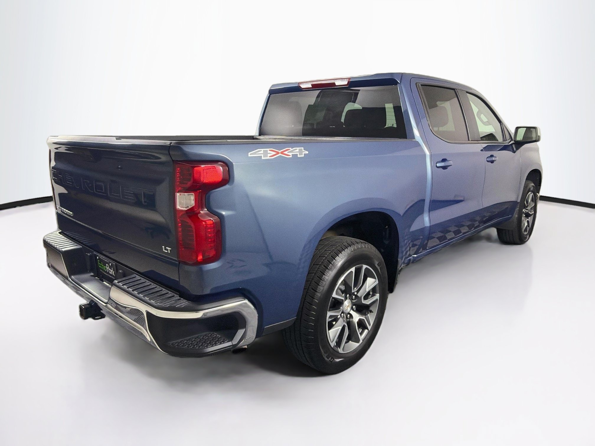 Used 2024 Chevrolet Silverado 1500 LT AWD/4WD image 9