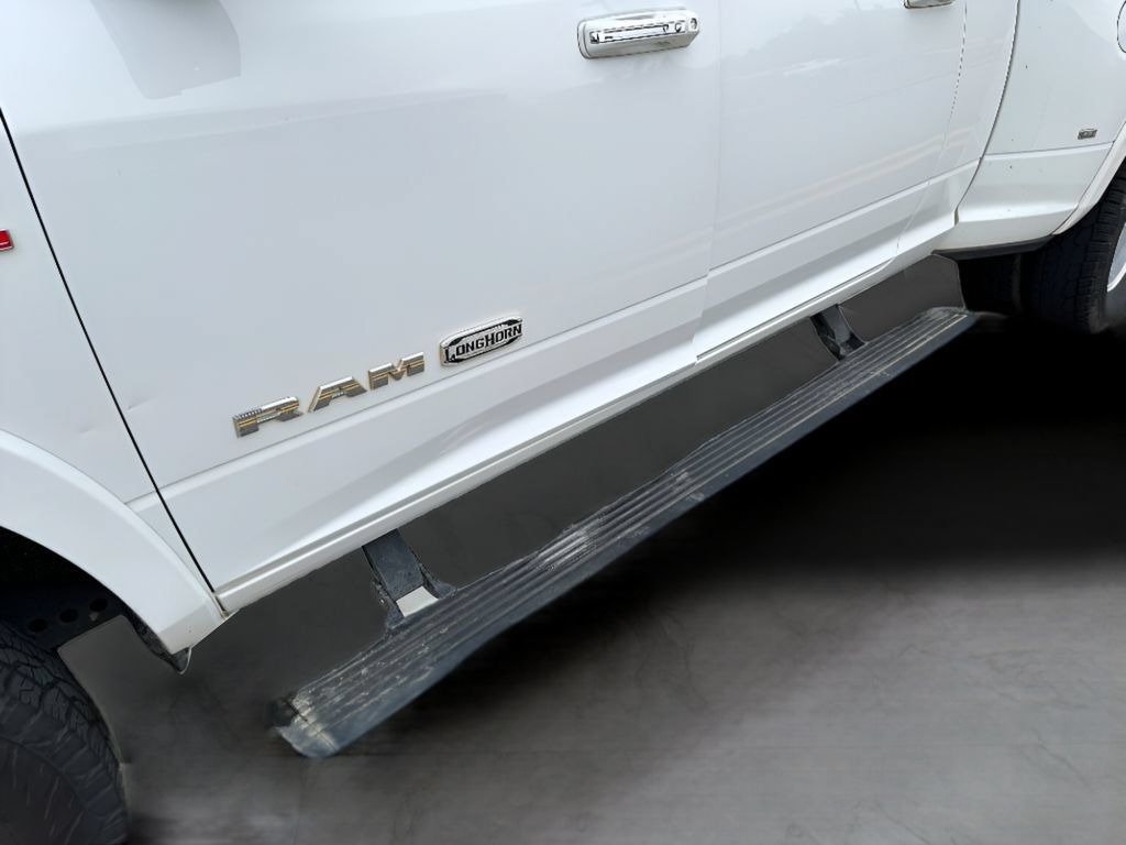 Used 2019 RAM 3500 Limited AWD/4WD image 27