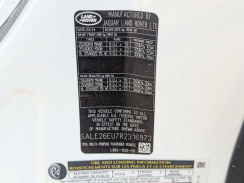 Used 2024 Land Rover Defender 90 X-Dynamic SE image 35