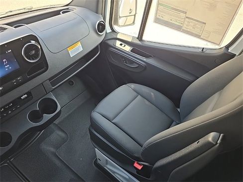 New 2025 Mercedes-Benz Sprinter 2500 image 23