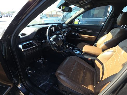 Used 2020 Kia Telluride SX w/ SX Prestige Package AWD/4WD image 8