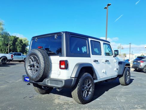 Used 2026 Jeep Wrangler Sport image 6
