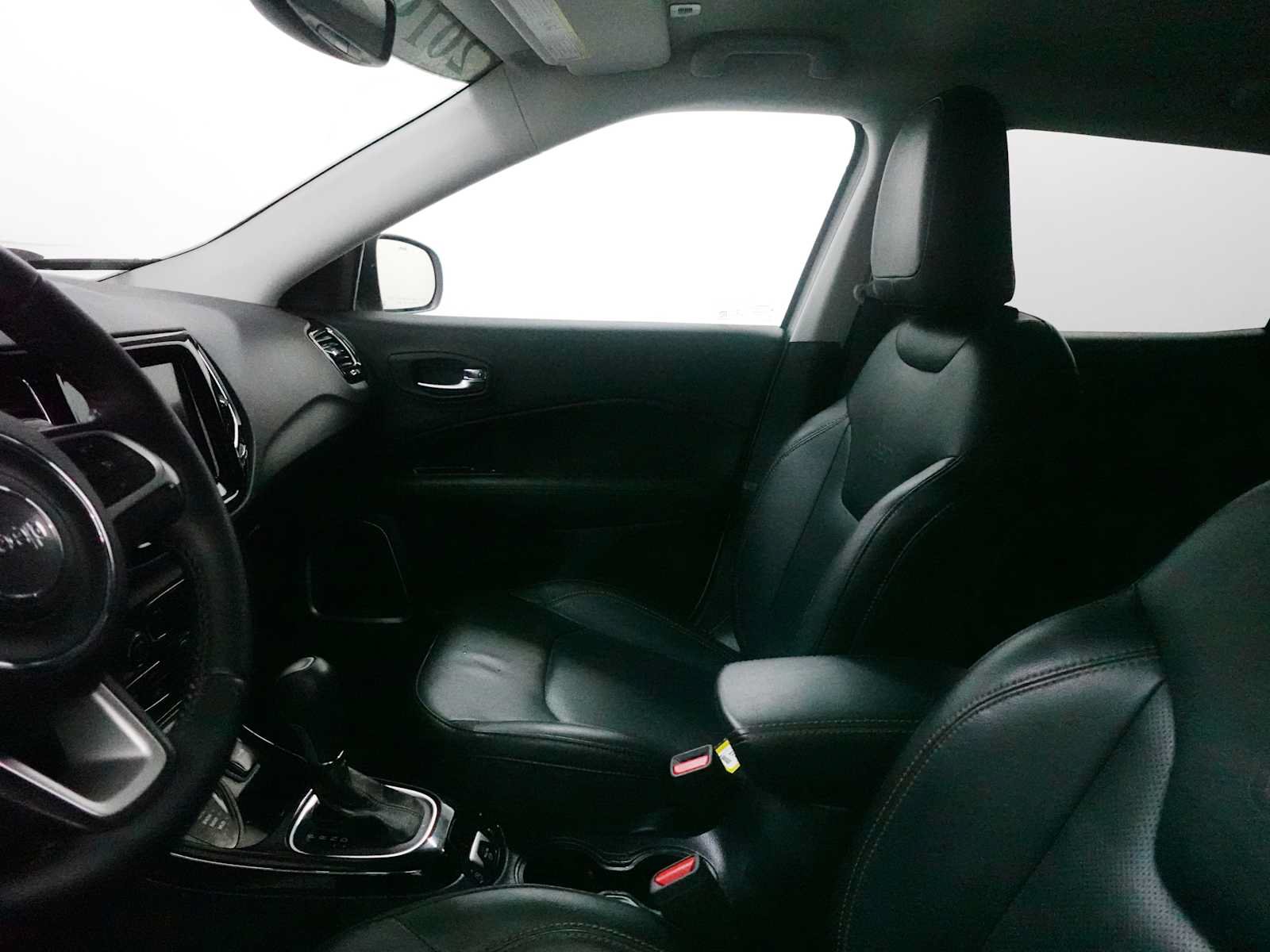 Used 2019 Jeep Compass Limited AWD/4WD image 13