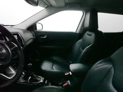 Used 2019 Jeep Compass Limited AWD/4WD image 13