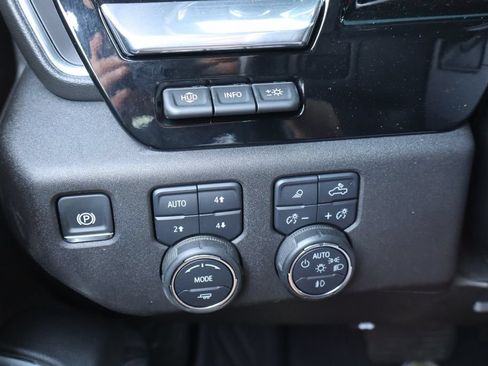 Used 2025 Chevrolet Silverado 2500 High Country w/ Technology Package AWD/4WD image 12