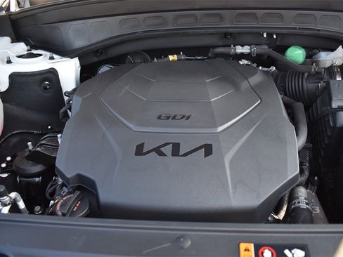 Used 2022 Kia Telluride LX image 34