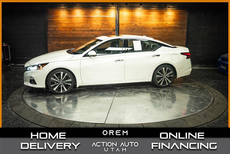 Used 2019 Nissan Altima 2.5 Platinum FWD image 1