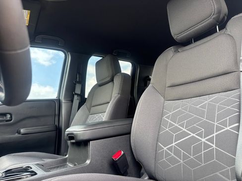Certified 2026 Nissan Frontier SV w/ All-Weather Content Package RWD image 38