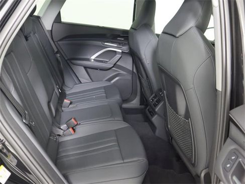 New 2025 Audi Q5 Premium Plus image 14