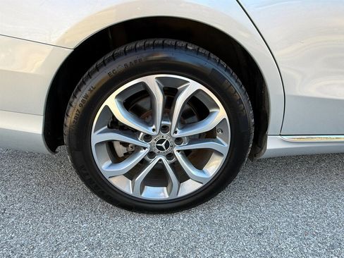 Used 2017 Mercedes-Benz C 300 C 300 4MATIC image 31