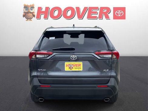 Used 2023 Toyota RAV4 XLE image 3