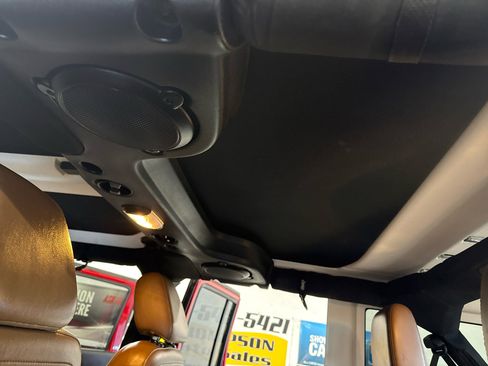 Used 2013 Jeep Wrangler Unlimited Sahara w/ Connectivity Group image 31