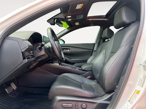 Used 2023 Honda Accord Sport image 9