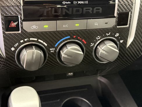 Used 2015 Toyota Tundra SR5 w/ SR5 Upgrade Package RWD image 19