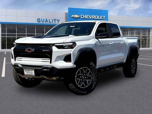 New 2026 Chevrolet Colorado ZR2 w/ Technology Package AWD/4WD image 2