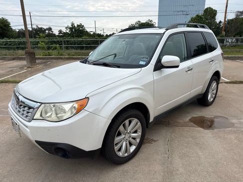 Used 2012 Subaru Forester 2.5X Premium AWD/4WD image 1