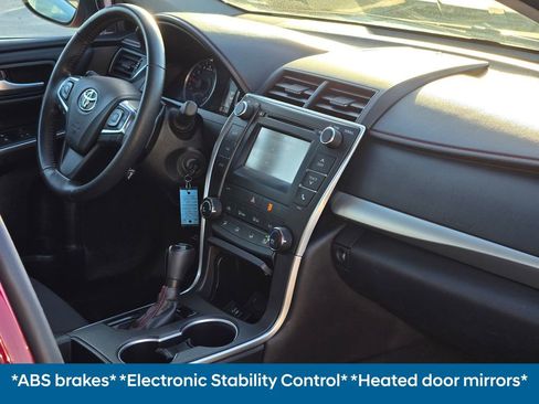 Used 2016 Toyota Camry SE w/ Protection Package (Q2) image 10