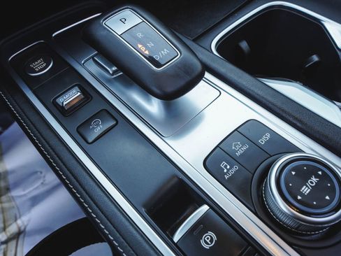 Used 2025 INFINITI QX60 Pure w/ Cargo Package image 26