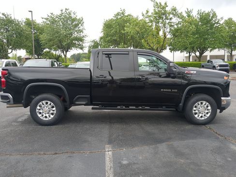 Certified 2024 Chevrolet Silverado 2500 LT AWD/4WD image 11