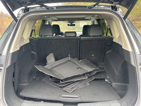 Certified 2023 Nissan Rogue SL w/ SL Premium Package image 5