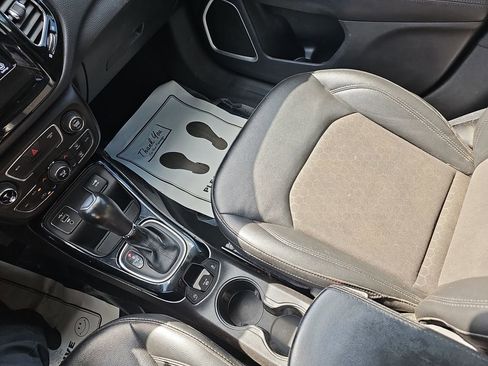 Used 2021 Jeep Compass Latitude FWD image 28