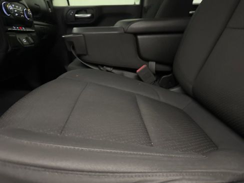 Used 2020 Chevrolet Silverado 1500 Custom Trail Boss w/ Custom Convenience Package AWD/4WD image 20