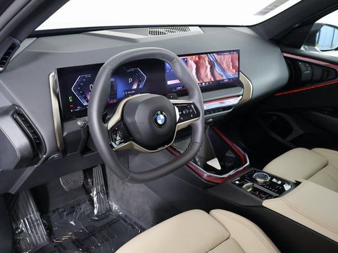 Used 2025 BMW X3 xDrive30i w/ Convenience Package image 7