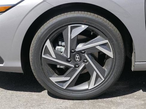New 2025 Hyundai Elantra SEL w/ Cargo Package FWD image 10