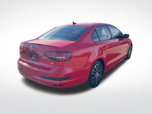 Used 2016 Volkswagen Jetta Sport image 6