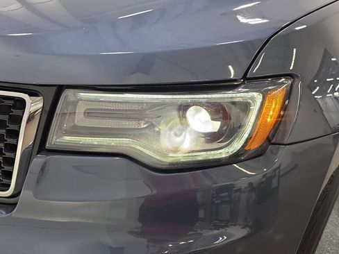 Used 2020 Jeep Grand Cherokee Limited w/ Premium Lighting Group AWD/4WD image 29