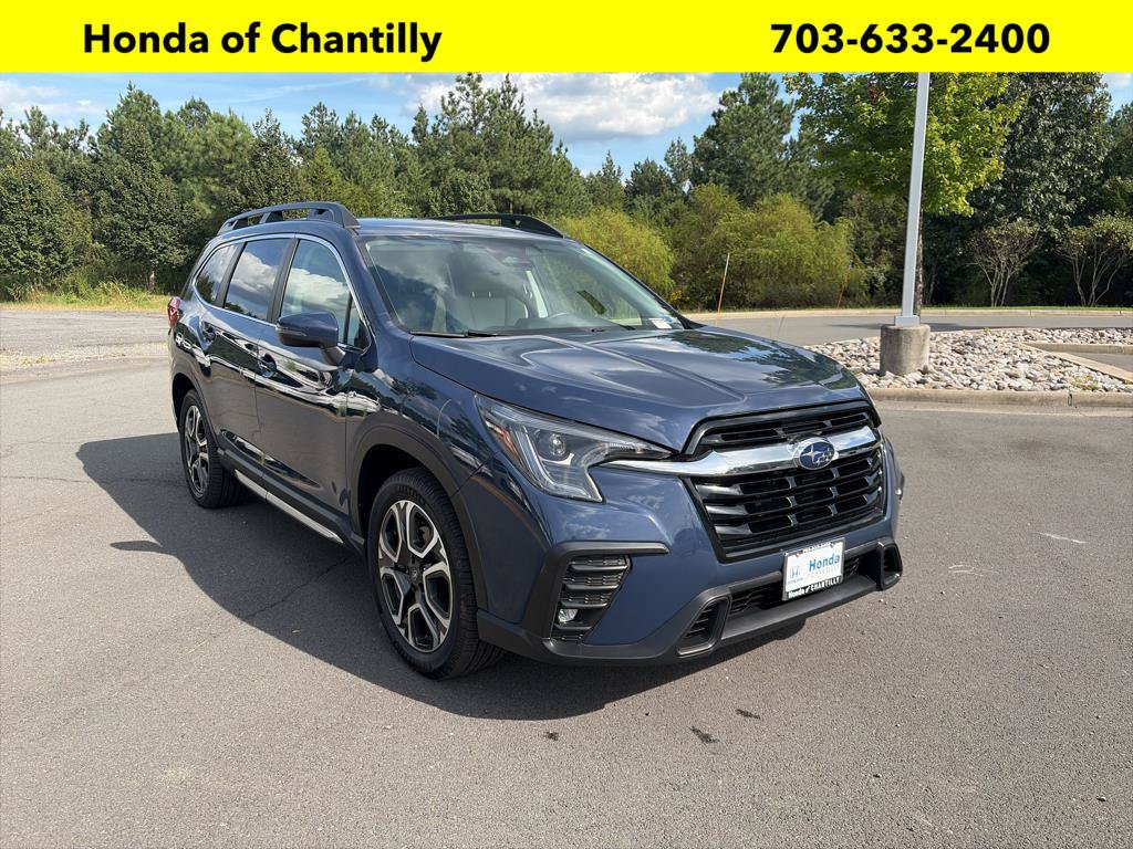 Used 2023 Subaru Ascent Limited AWD/4WD image 1