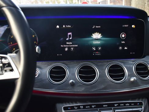 Used 2021 Mercedes-Benz E 350 4MATIC Sedan image 36