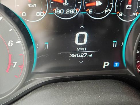 Used 2018 Chevrolet Camaro SS RWD image 18