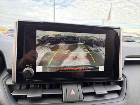 New 2025 Toyota RAV4 SE image 21