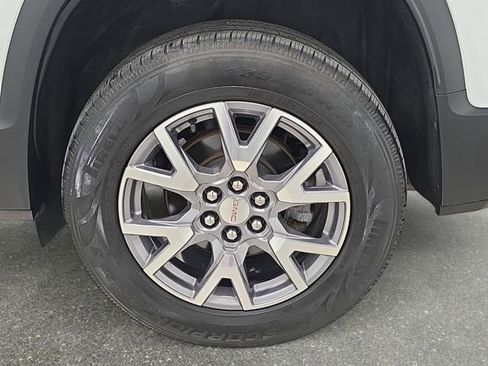 Used 2020 GMC Acadia SLT FWD image 30