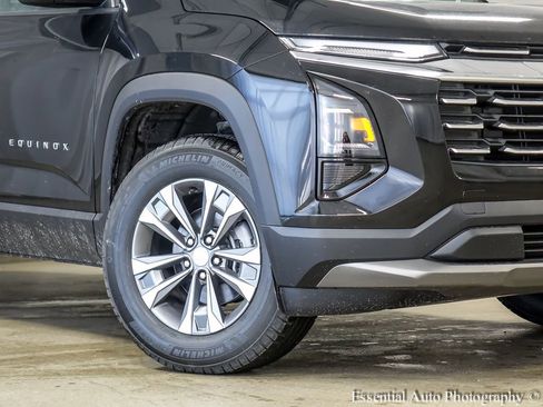 New 2026 Chevrolet Equinox LT w/ LPO, Floor Liner Package AWD/4WD image 4