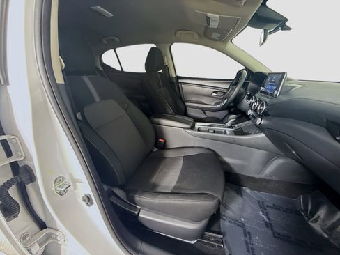 Used 2025 Nissan Sentra SV FWD image 29