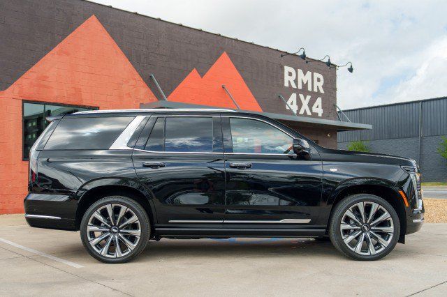 Used 2026 Cadillac Escalade Platinum Luxury AWD/4WD image 4