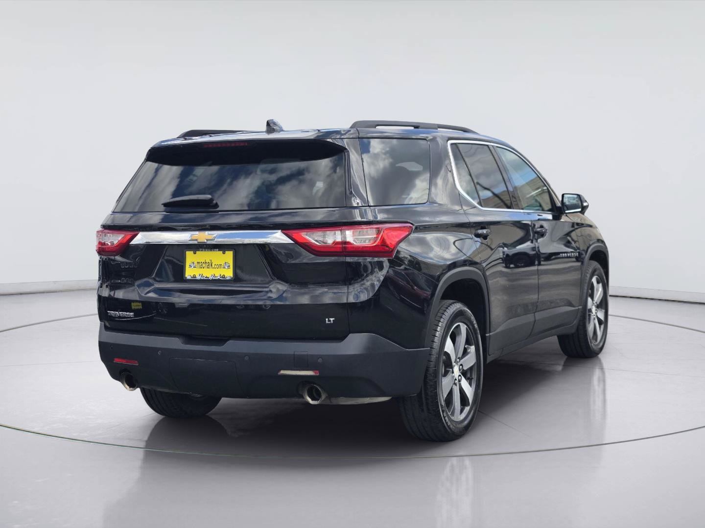 Used 2019 Chevrolet Traverse LT w/ LT Premium Package FWD image 8