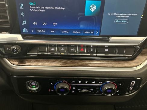 Used 2022 Chevrolet Silverado 1500 LT image 15