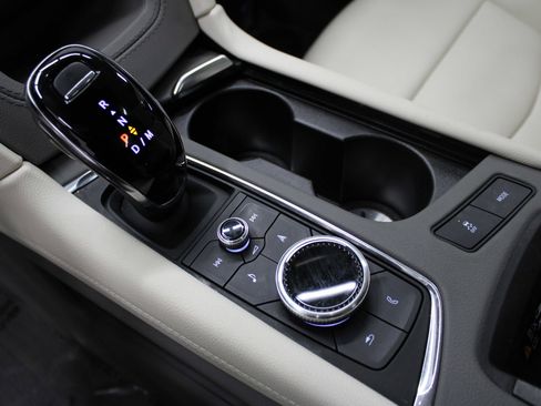 Certified 2024 Cadillac XT6 Premium Luxury w/ LPO, Floor Liner Package image 37