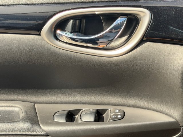 Used 2018 Nissan Sentra SL FWD image 19