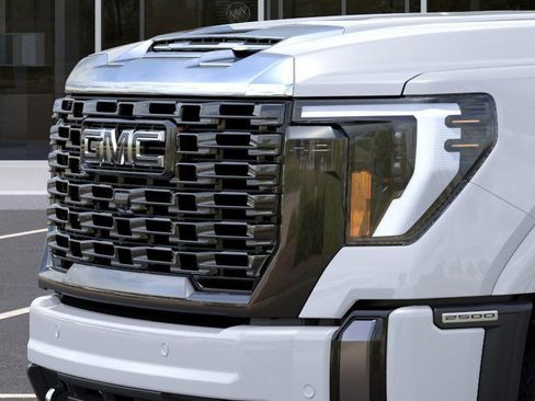 New 2026 GMC Sierra 2500 Denali Ultimate AWD/4WD image 19